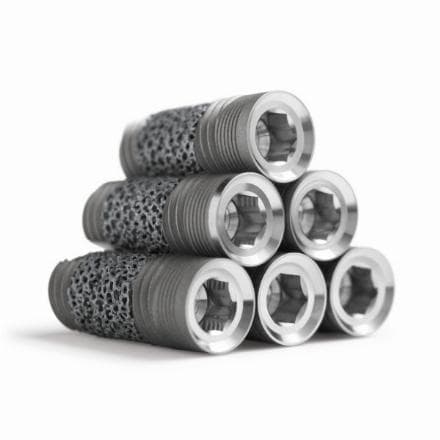 Inserimento degli impianti Zimmer Biomet Trabecular Metal